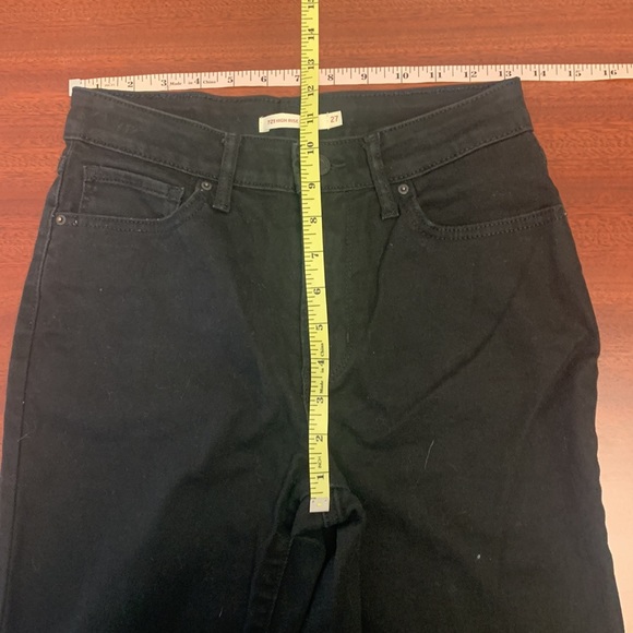 Levi’s 721 High-Rise Skinny - Picture 2 of 6